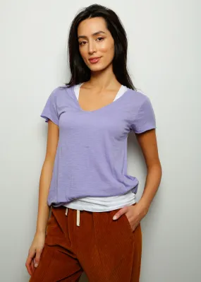 AV JAC51 Short Sleeve V Tee in Violet Vintage