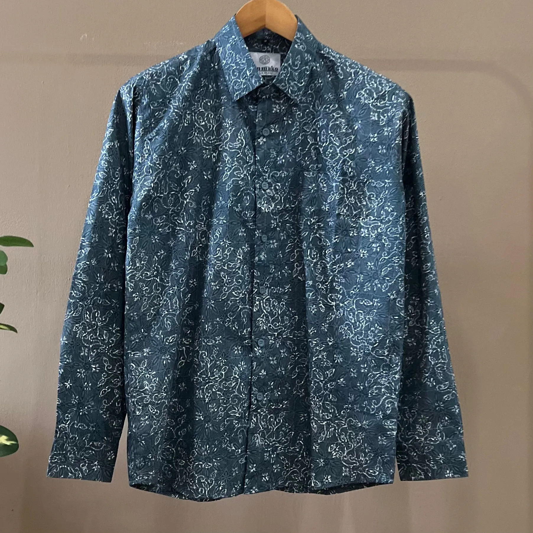 Batik Men's Long Sleeve Shirt