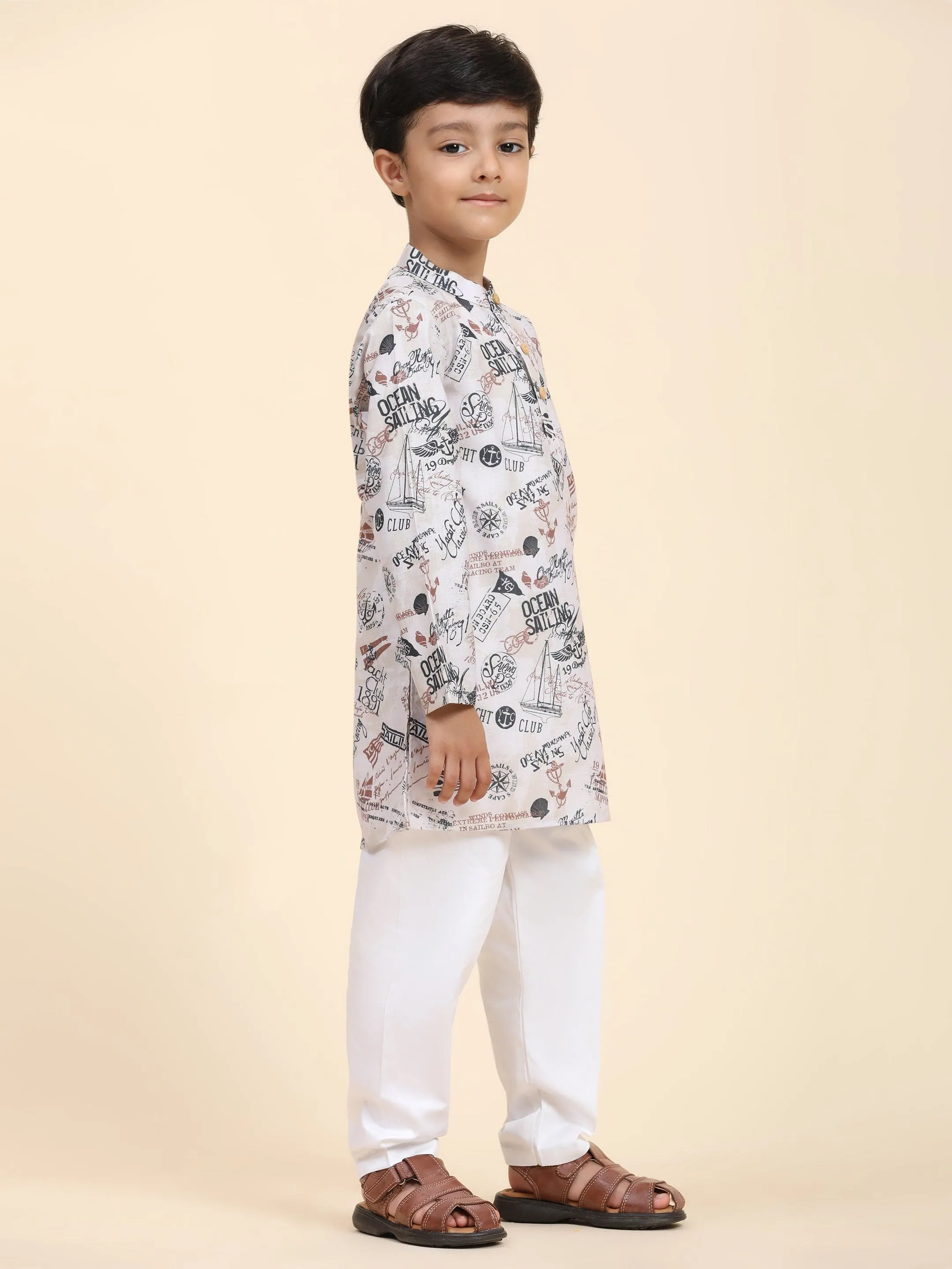 Boat Print Vestiario's Blend Linen Kurta Pajama Set