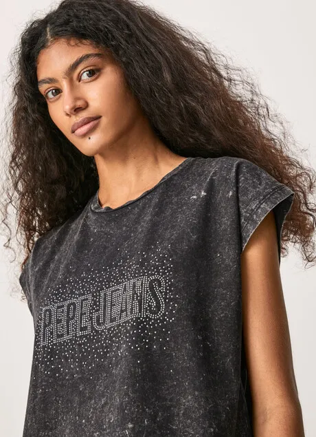 Pepe Jeans T-shirt with Decorated Bon logo PL505141 999 black