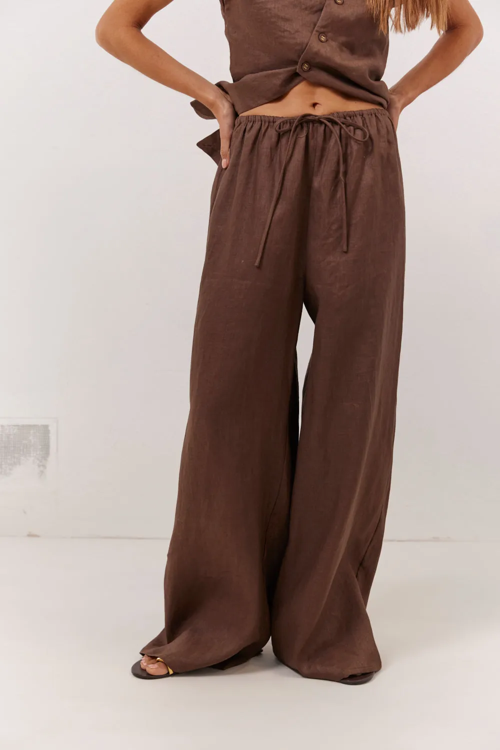 Raya Linen Pants Chocolate