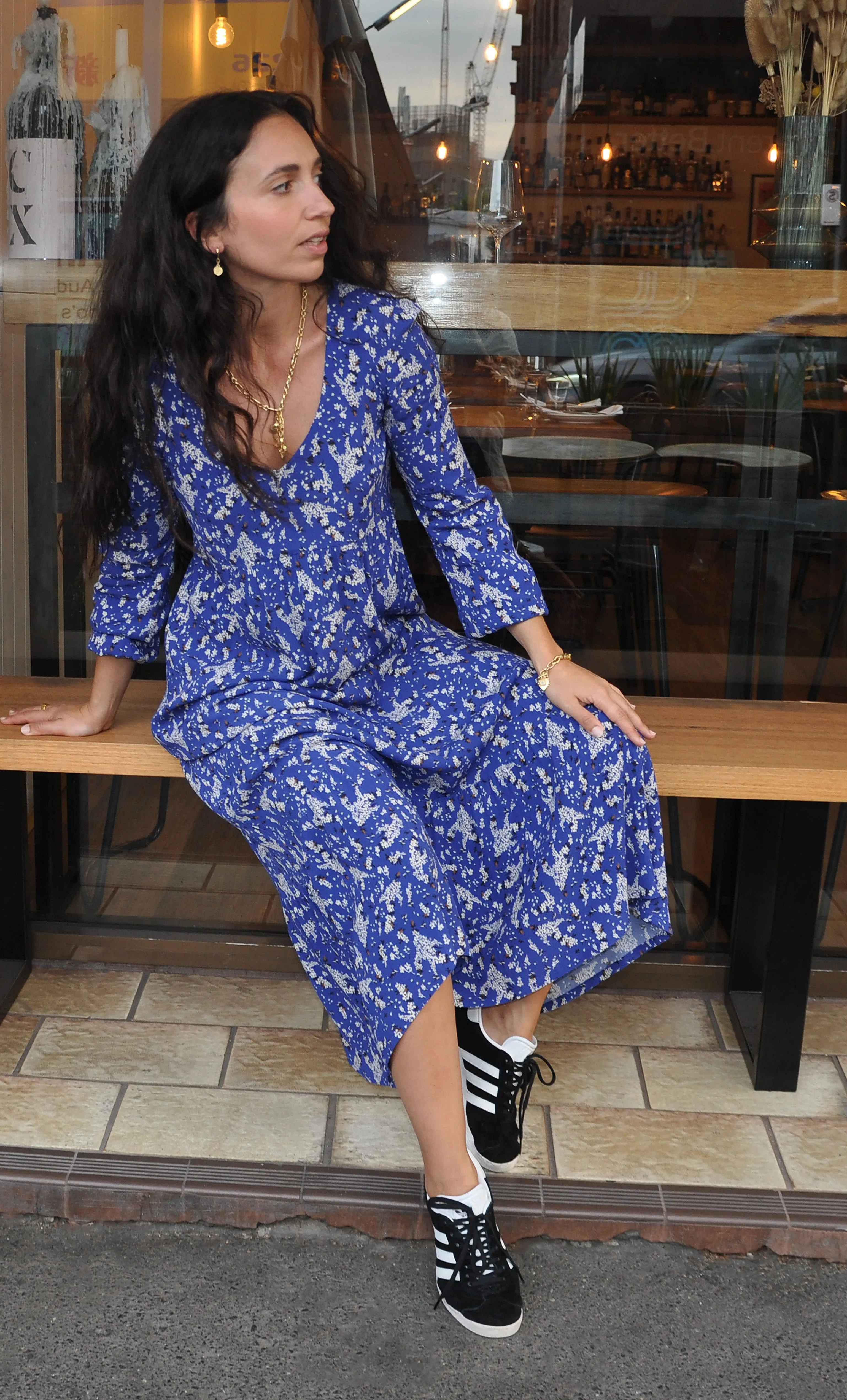 The Tunik Lola maxi dress - Poetic Daisy Cobalt print