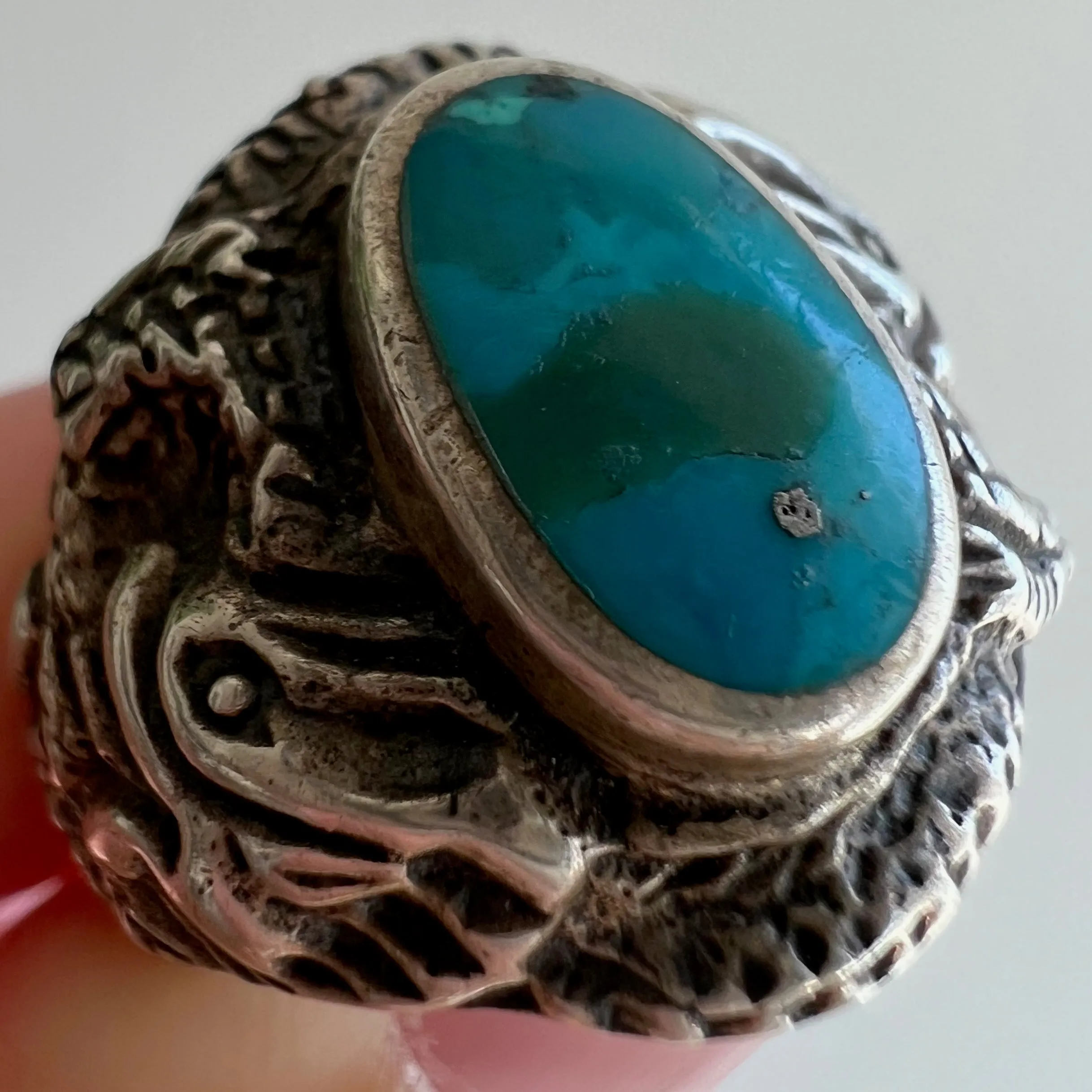 V I N T A G E // dancing dragons / sterling silver and turquoise signet ring / size 8